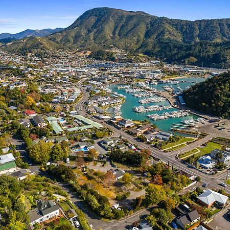 Tasman Holiday Parks Picton Exteriör bild Aerial view of Akaroa