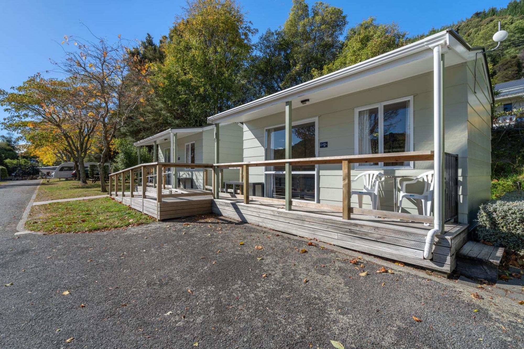 Tasman Holiday Parks Picton Exteriör bild Motels in New Zealand